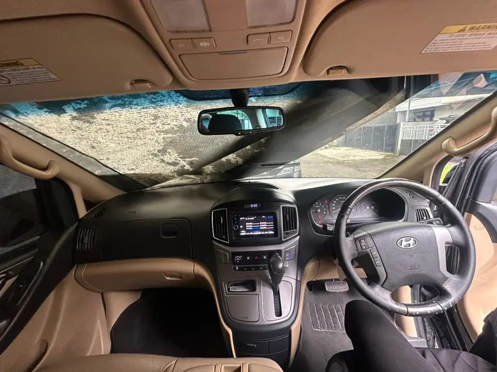 Hyundai H-1 2016 Bensin