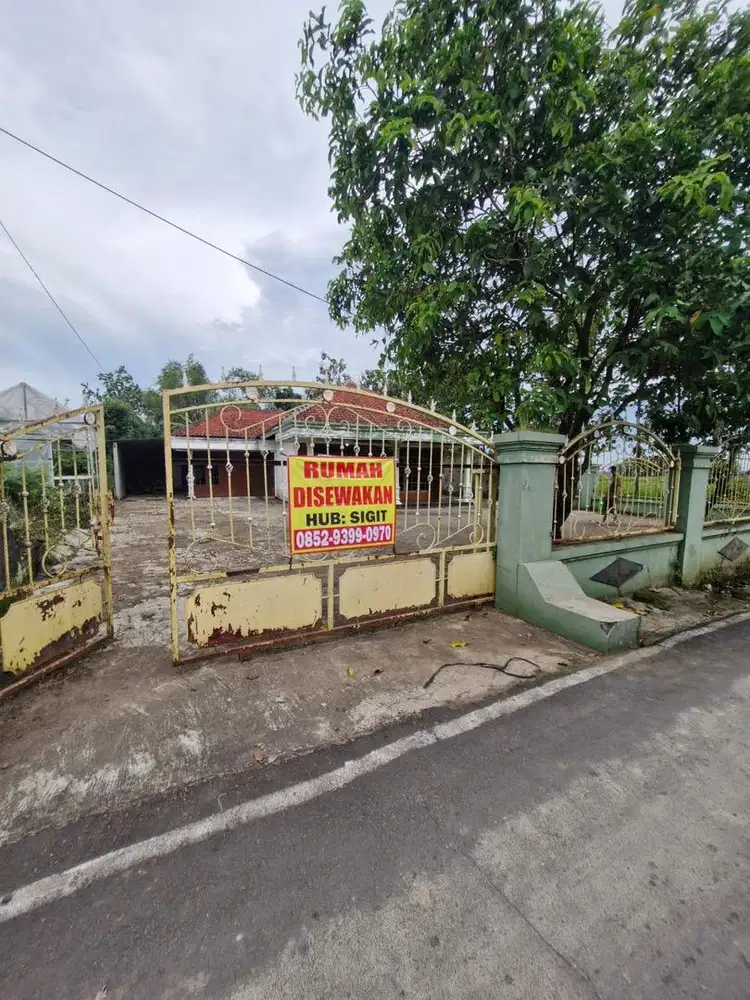 Rumah nyaman view waduk yang nyaman