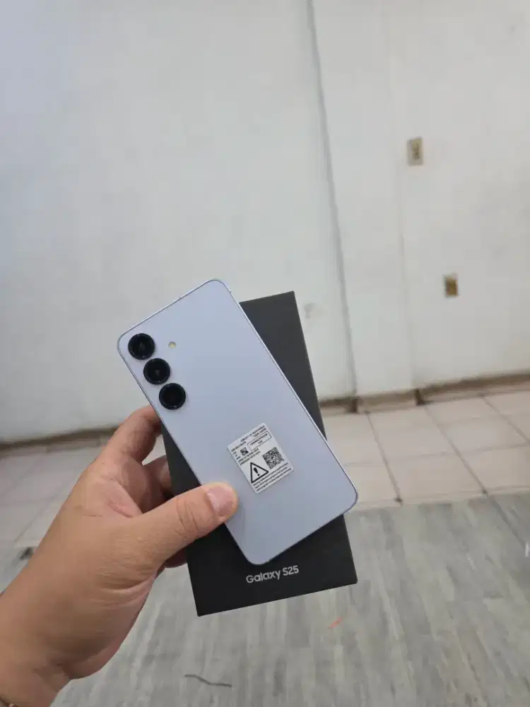 Samsung S25 256Gb Perfect- Grs resmi 1 bulan #Relax