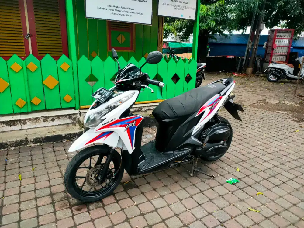 Honda Vario KZR 125cc PGM-FI Tahun 2013