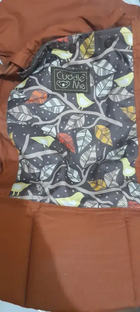 Gendongan Merk Cuddle Me