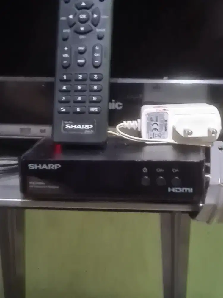 STB SHARP bukan Android bisa 44 chanel