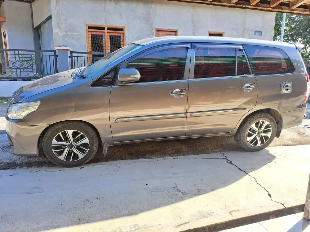 Toyota Kijang Innova 2007 Bensin