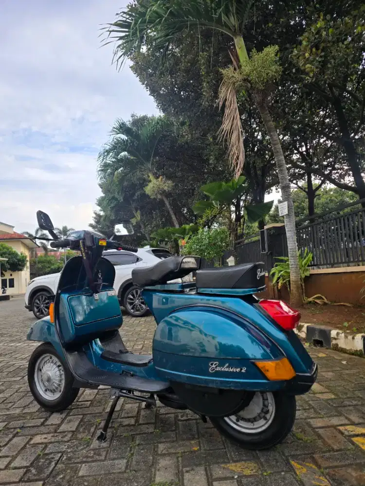 VESPA EXCLUSIVE 2 2002