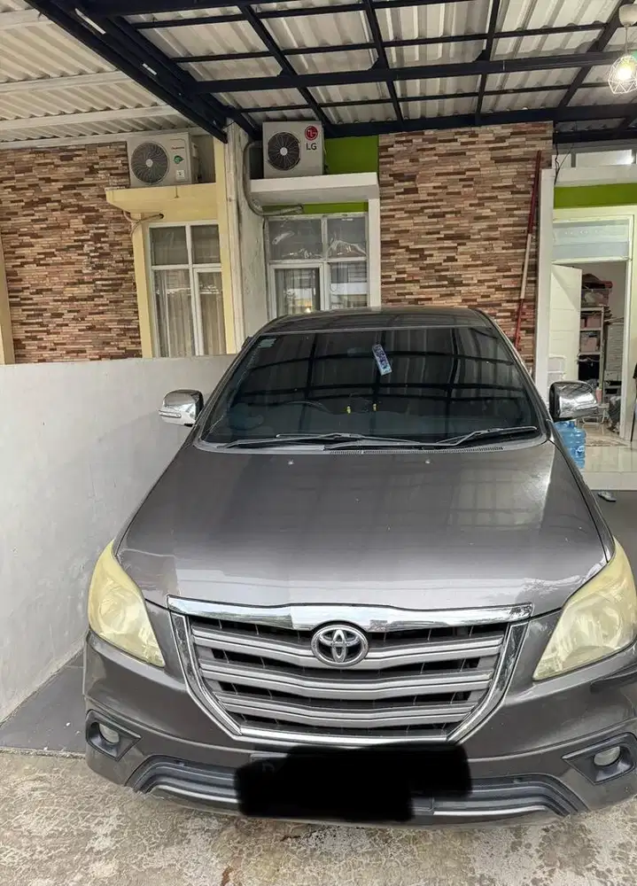 Innova 2014 matic bensin