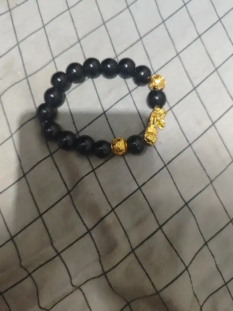 Gelang hitam keren