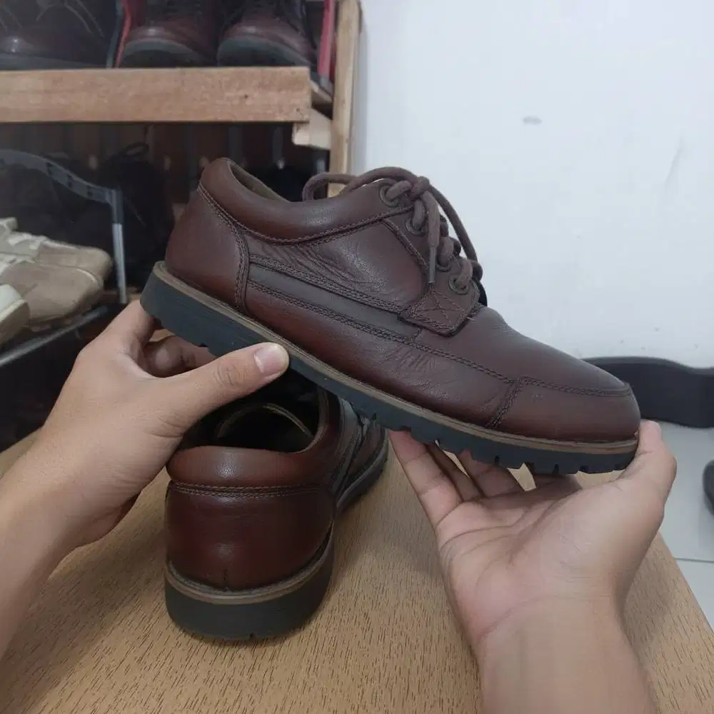 SEPATU KULIT PRIA - CHAPS SIZE 43
