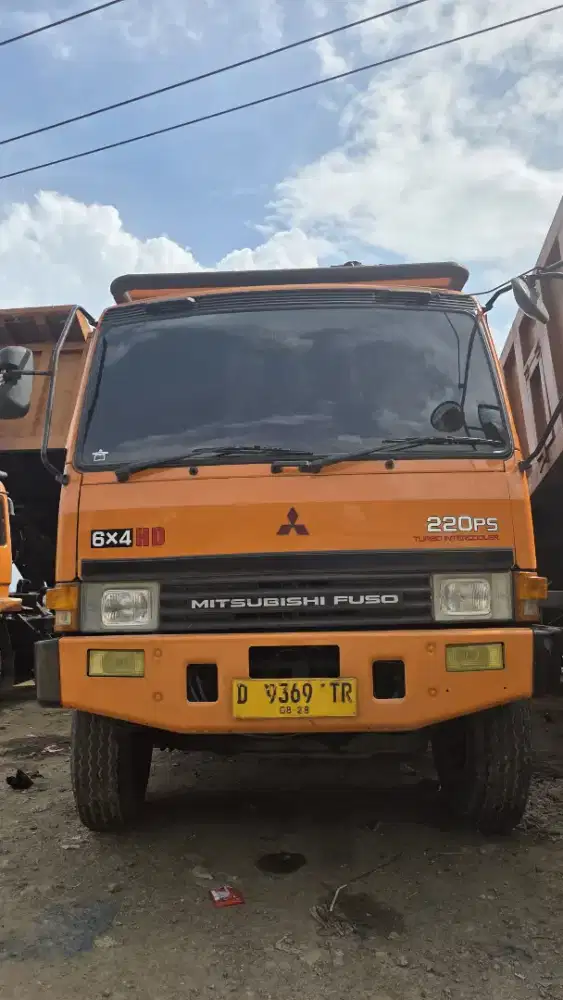 Dump truk fuso 220 hd 2013