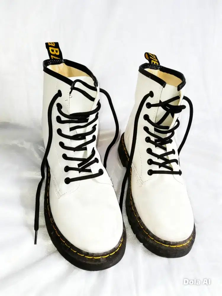 Sepatu modis sangat update