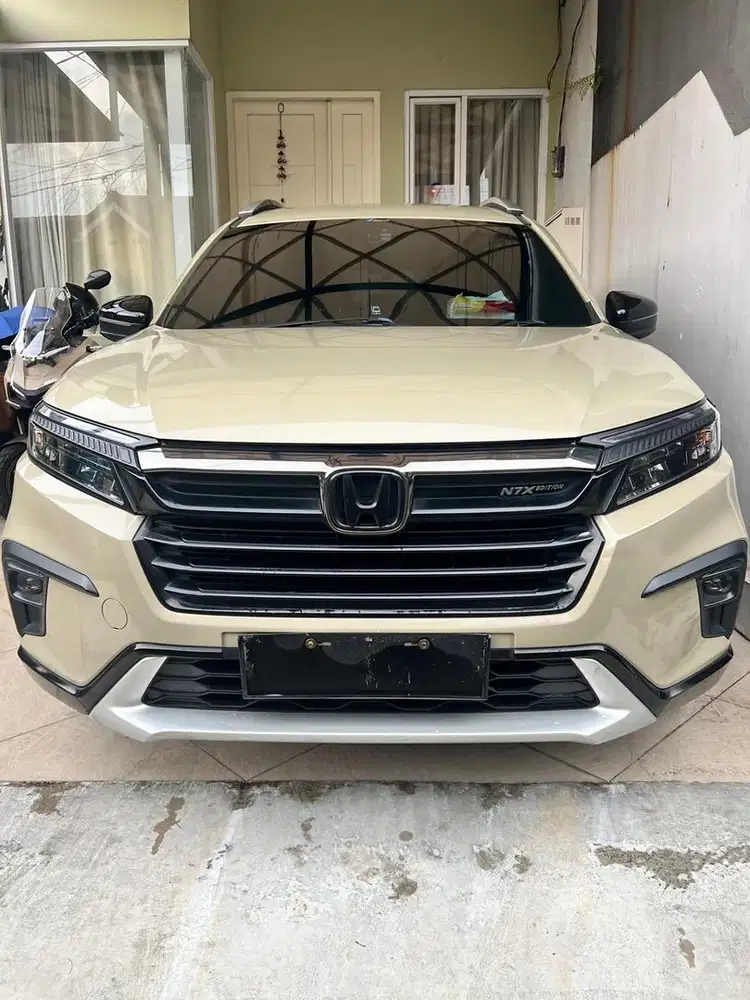 HARGA CASH Honda BR-V N7X Edition 2024 – Kondisi Gress Seperti Baru