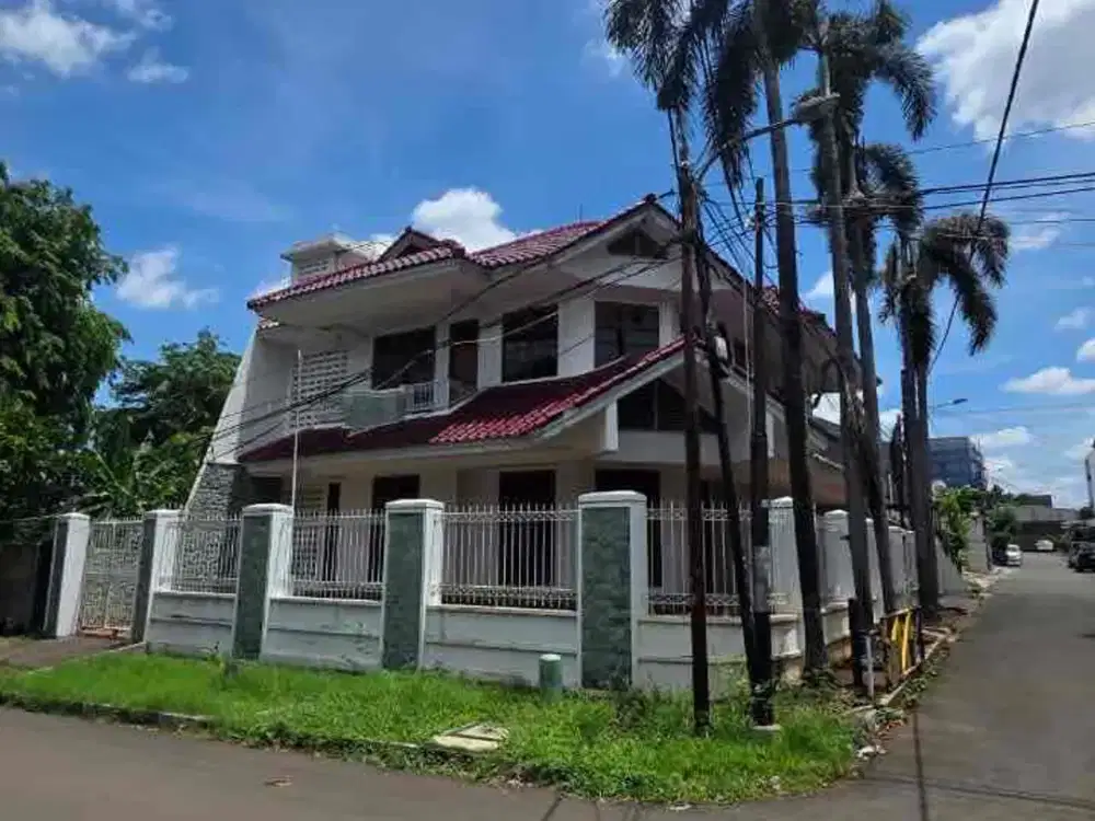 Dijual cepat Rumah Hook 2 lantai di Pesanggrahan Jakarta Selatan