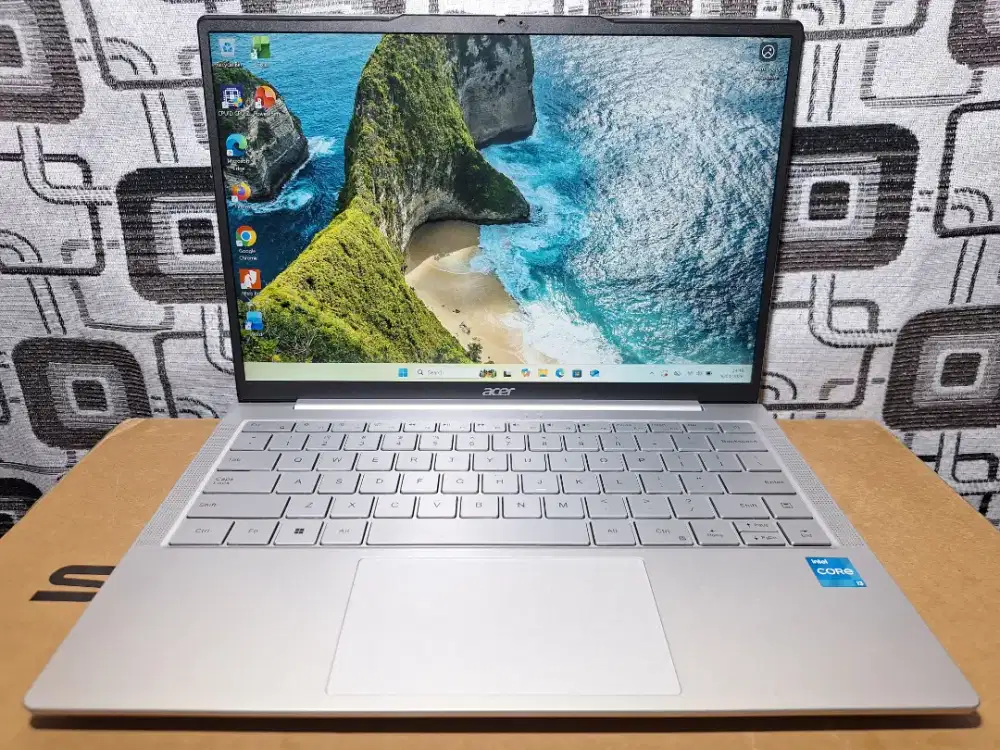 Laptop Acer Lite 14 Core i3 gen 12 ram 16gb Layar WUXGA mulus mantap