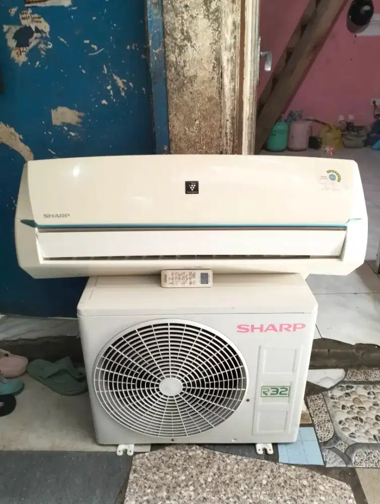 AC 1 pk R 32 merk Sharp