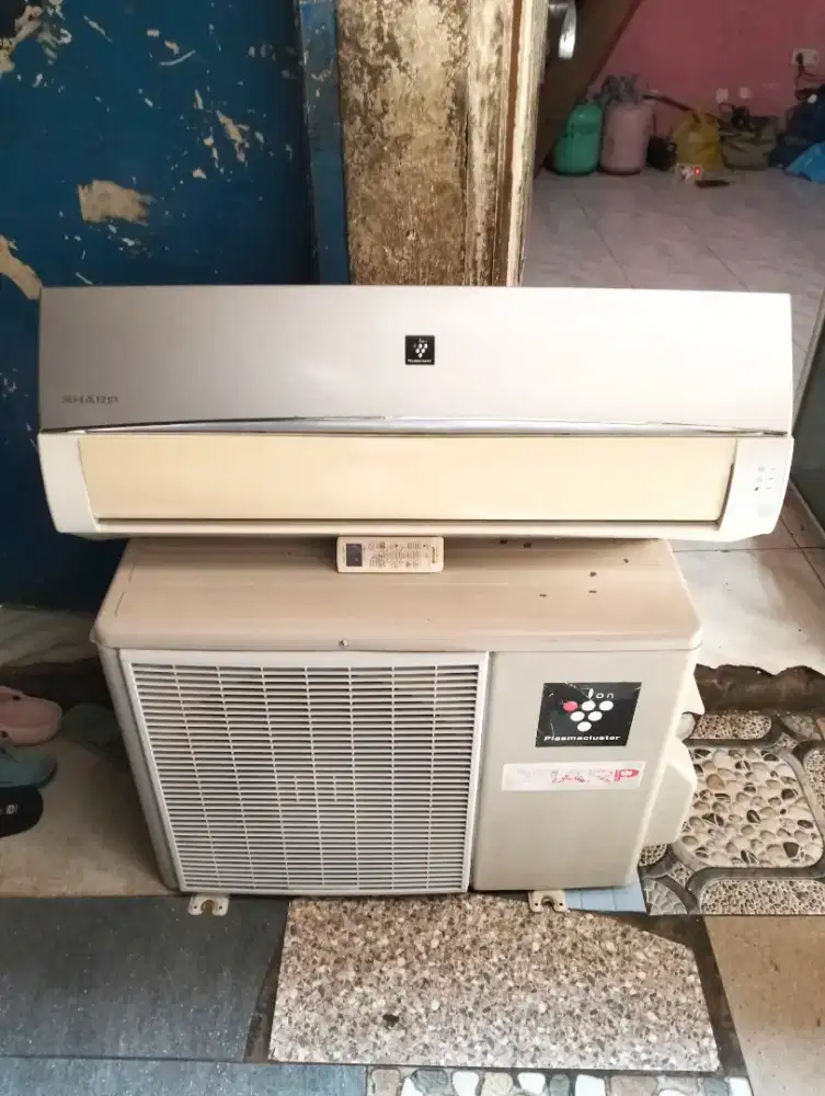 AC 3/4 pk low Watt merk Sharp 520 W