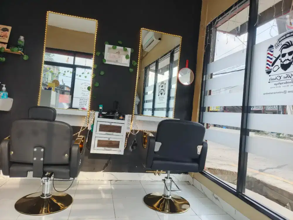Loker pangkas barber kapster