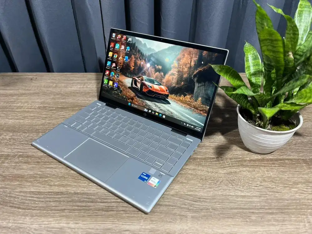 Laptop hp x360 convertible layar sentuh i5 gen12 8gb 256gb segel
