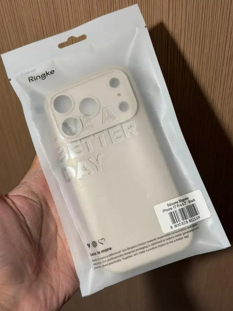 Casing Ringke Compatible for iPhone 17 Pro Silicone Magnetic Stone