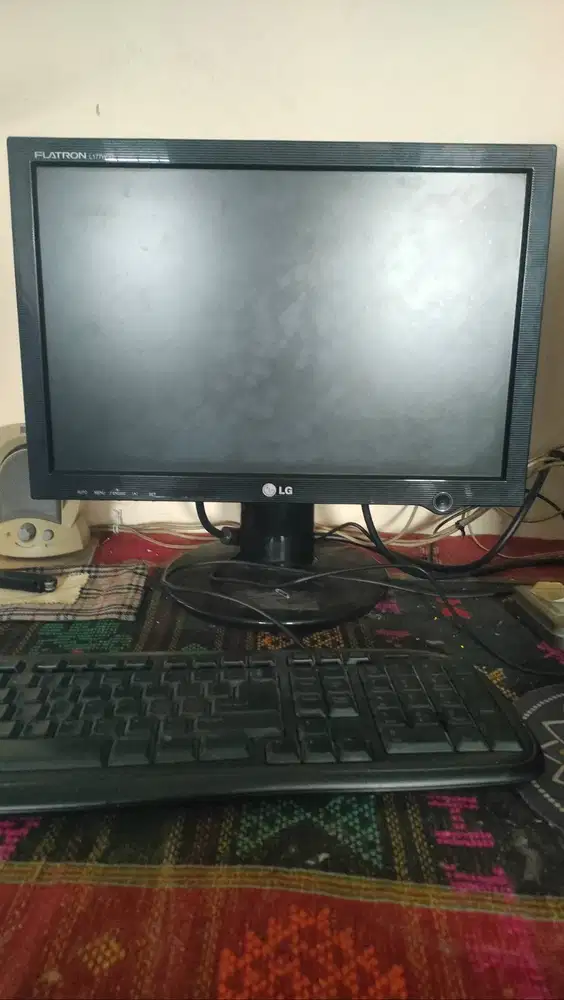 Monitor pc LG 17 inci