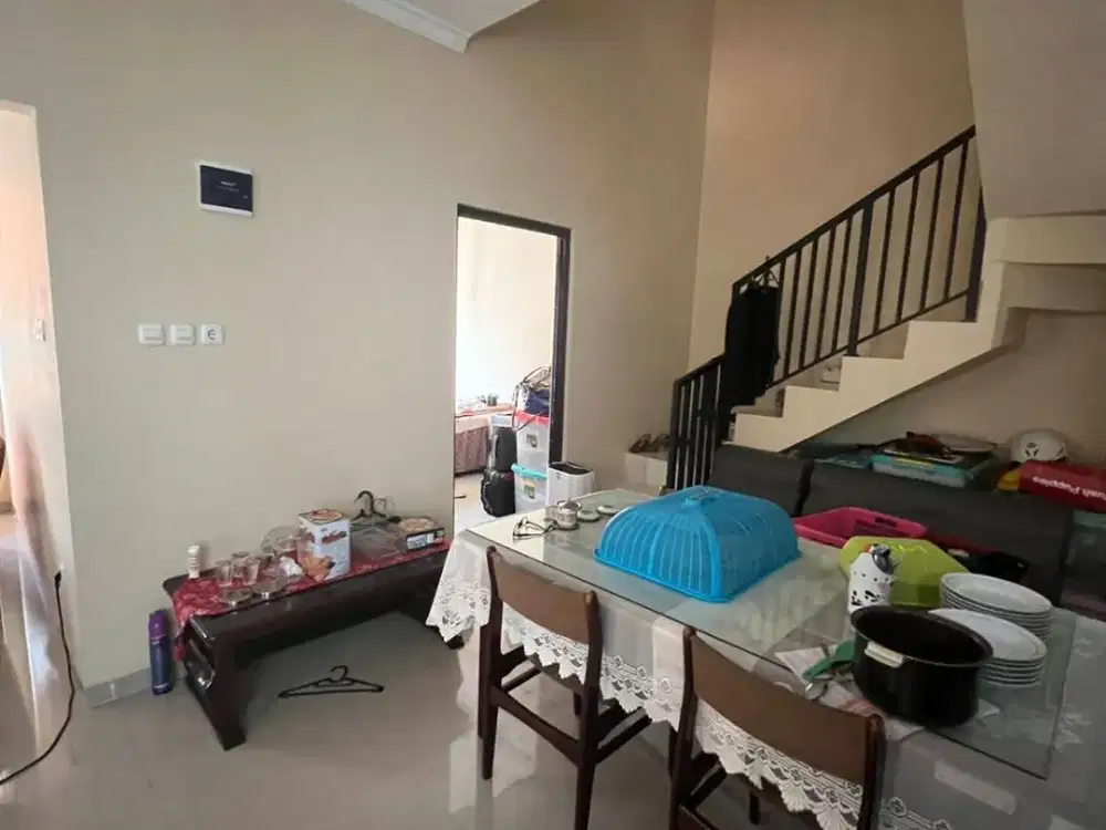 DIJUAL RUMAH DALAM KOMPLEK MERUYA SELATAN, JAKARTA BARAT