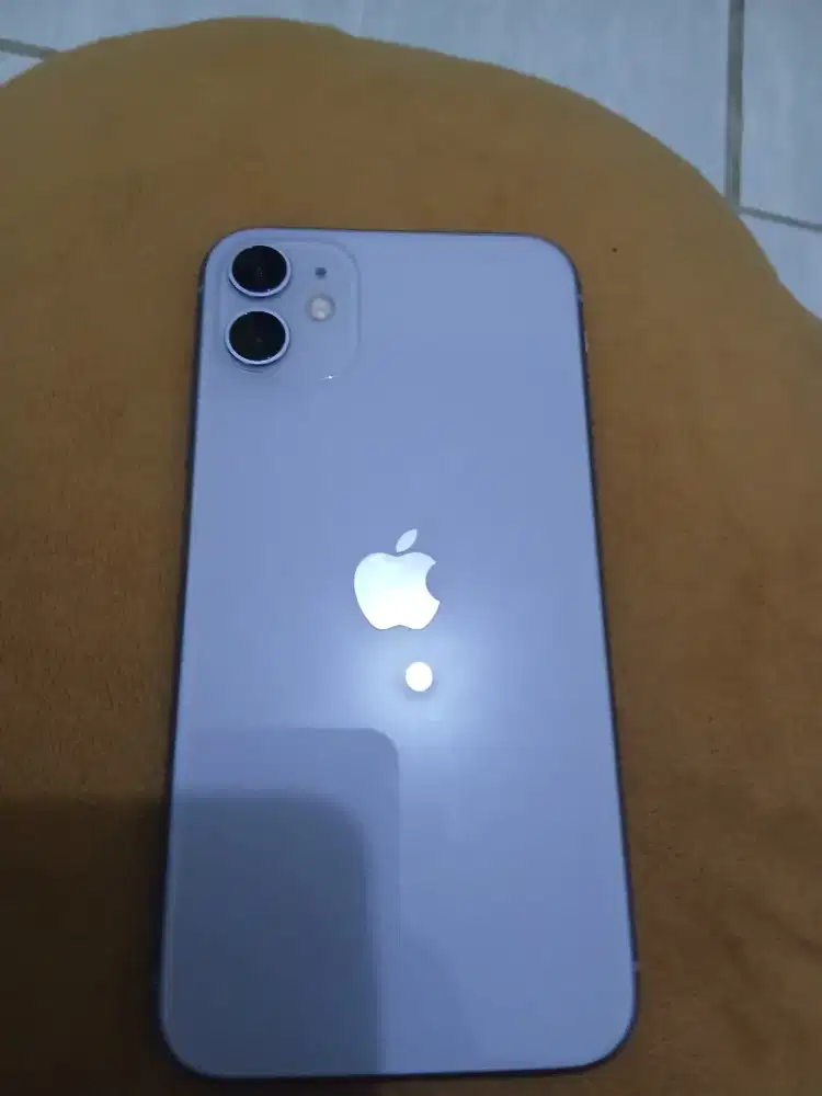 Iphone 11 Ex IBOX 64 GB warna ungu