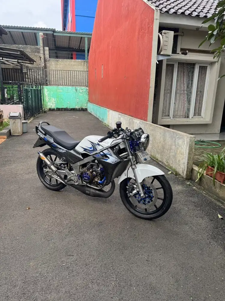 Ninja r 2013 putih