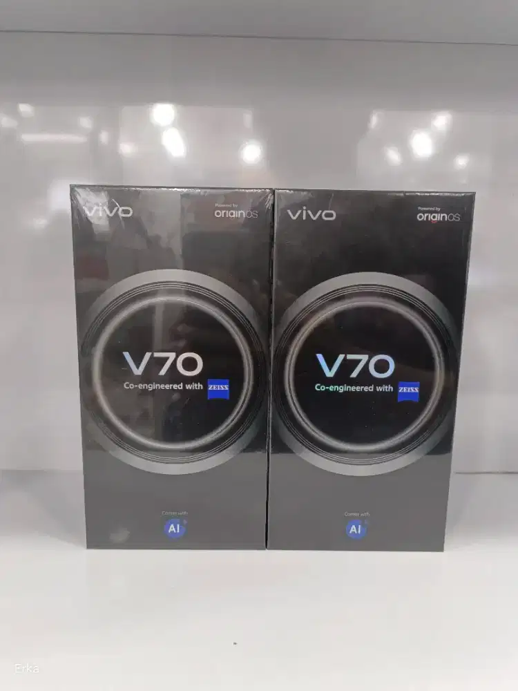 VIVO V70 12GB MEMORI 256