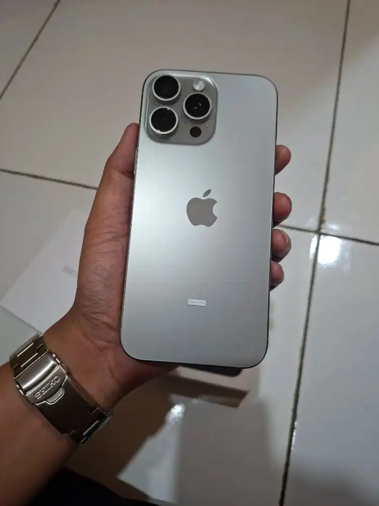 Iphone 16 Pro Max 256GB IBOX Natural Titanium Garansi  On Nov 2026