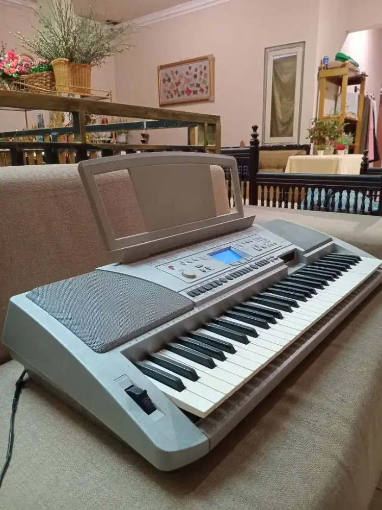 Keyboard Yamaha Psr 450 Good Condition