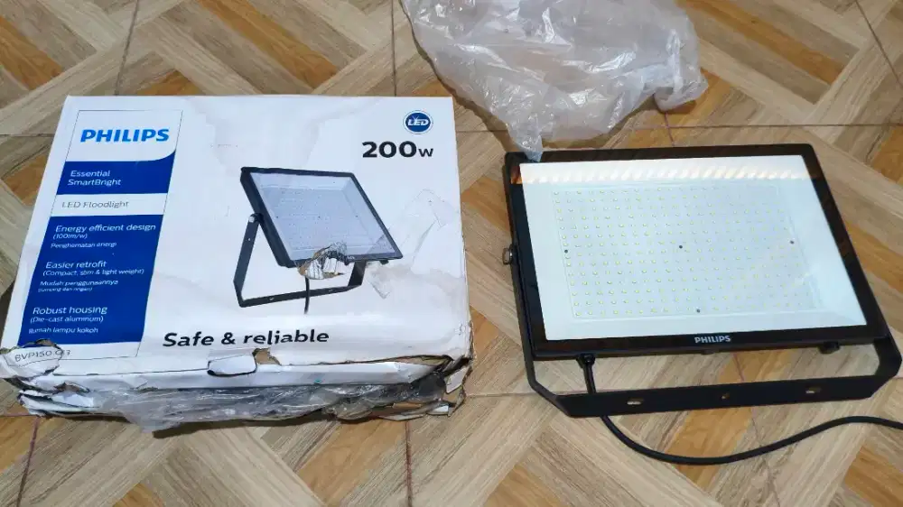 Lampu tembak philips LED floodlight 200watt