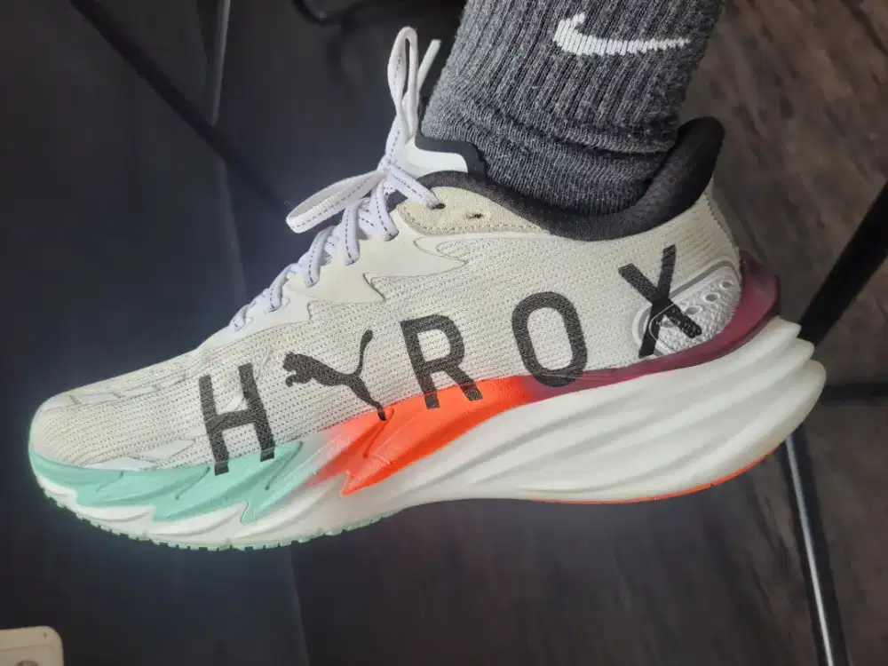 Sepatu Puma Velocity Nitro 4 Hyrox no Adizero Evo SL Nike Hoka saucony