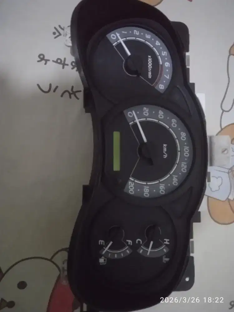 Dijual cepat spedometer Innova bensin soket 2 masih mulus