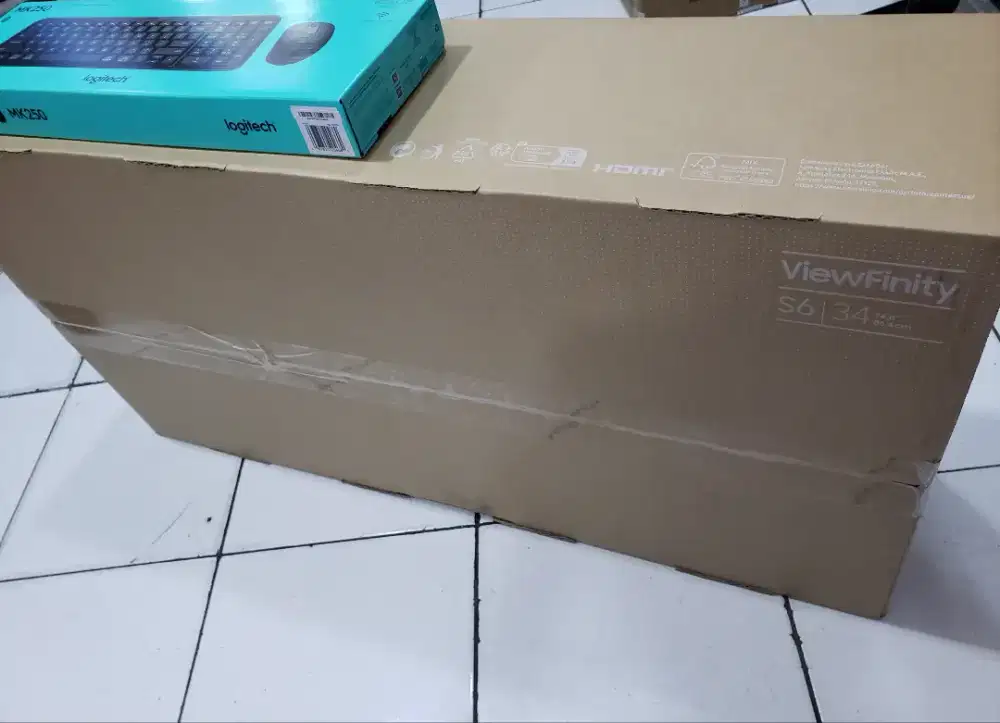 Monitor Samsung Curved ViewFinity S6 34 inch, Keyboard Logitech MK250