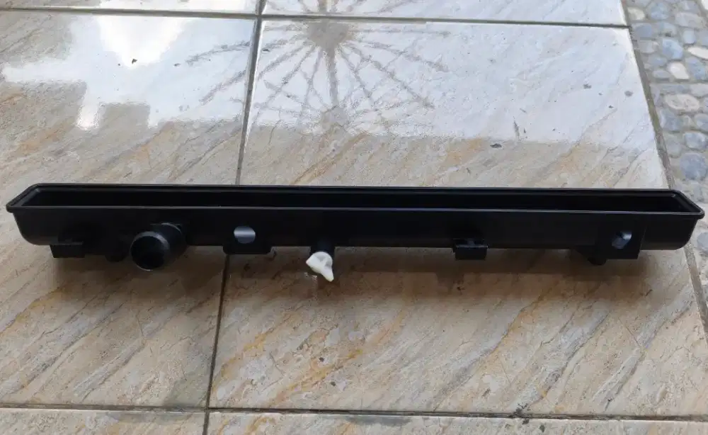 Lower Tank Radiator Ertiga Matic