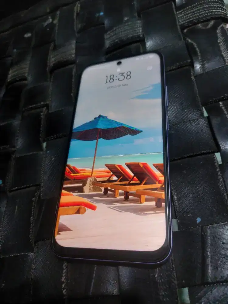 Oppo A6X 4/128 like new