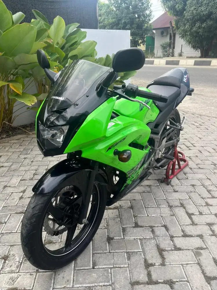 Jual kawasaki ninja thn 2013 RR
