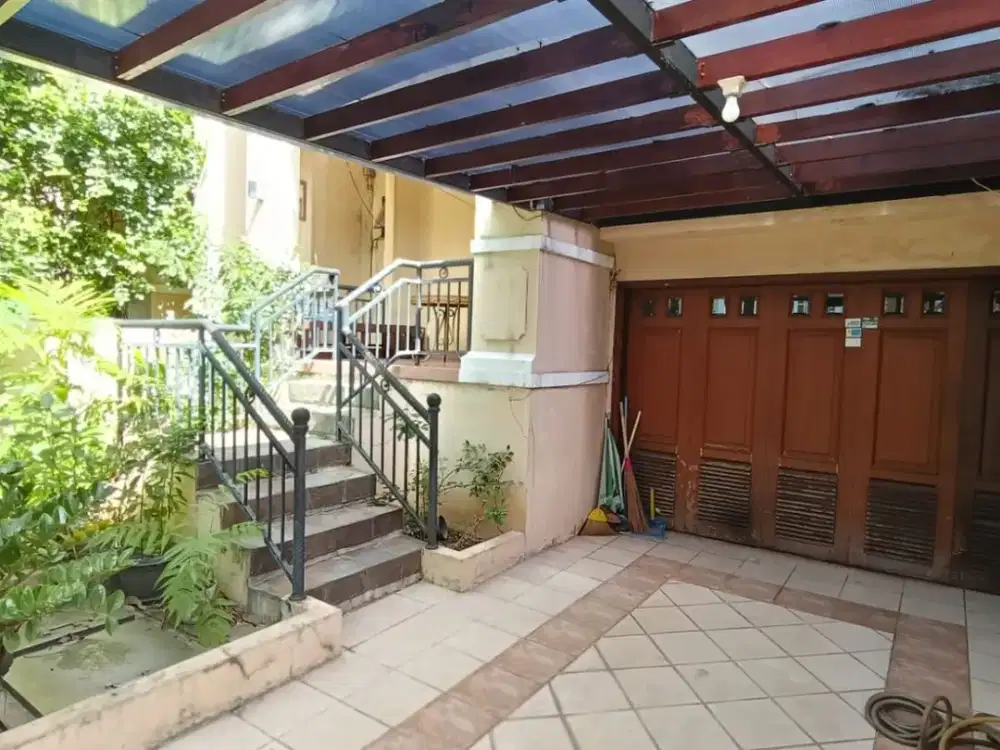 DISEWAKAN MURAH RUMAH DALAM CLUSTER DEKAT SUNTER GRIYA DAN KEMAYORAN JAKARTA PUSAT