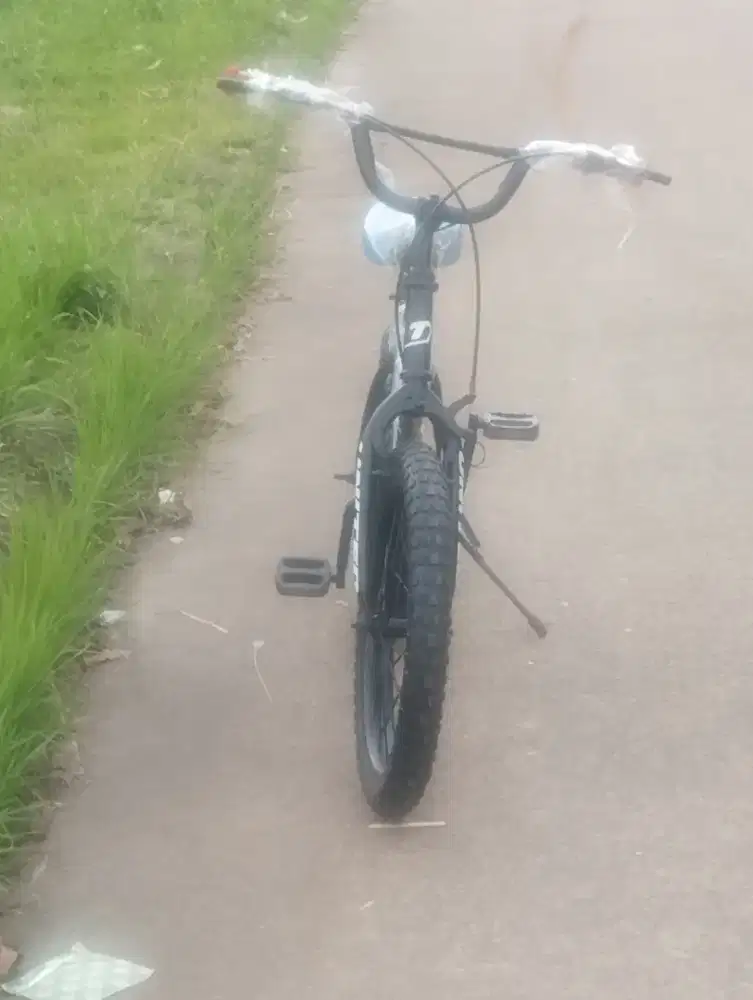 Sepeda BMX United uk 18