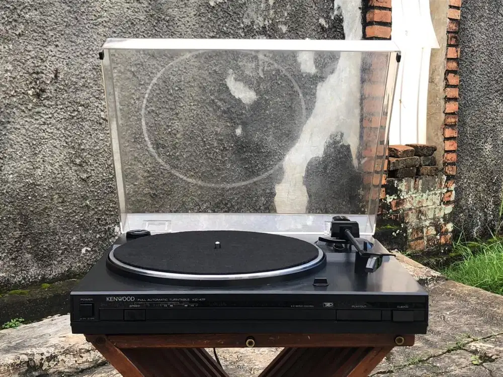 Turntable Kenwood KD-47F japan pemutar piringn hitam
