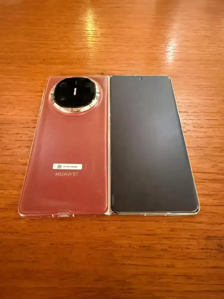 Huawei Mate X6 (like new) depan belakang dilapisi hydrogel