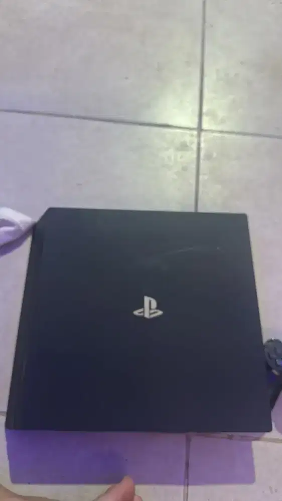 Ps 4 pro slim 500 gb second + 2 stik no box no game (nego)