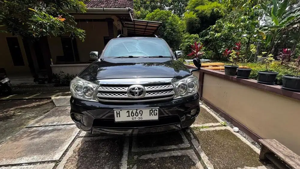 Dijual Fortuner Diesel 2010