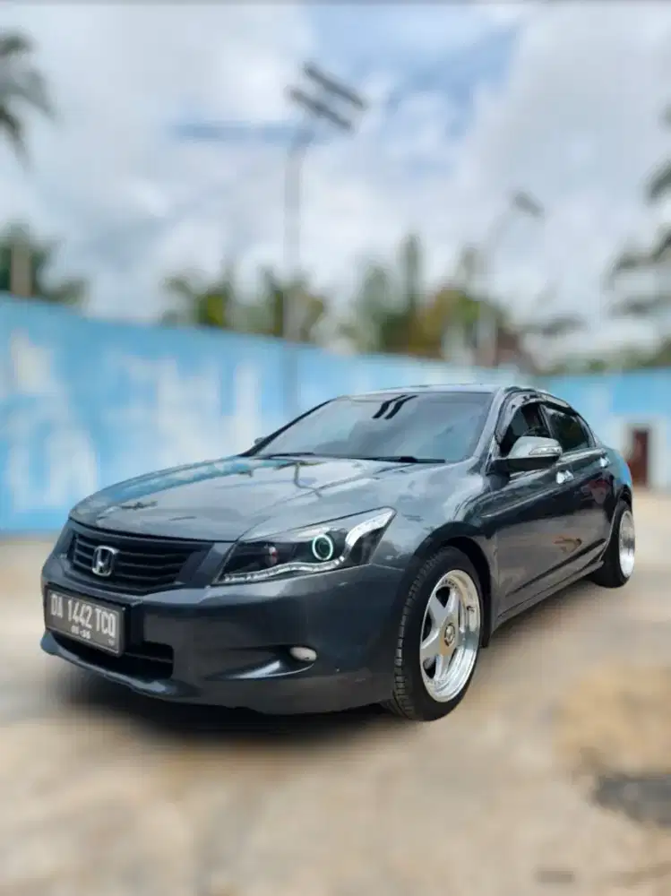 Dijual Honda Accord Tahun 2010