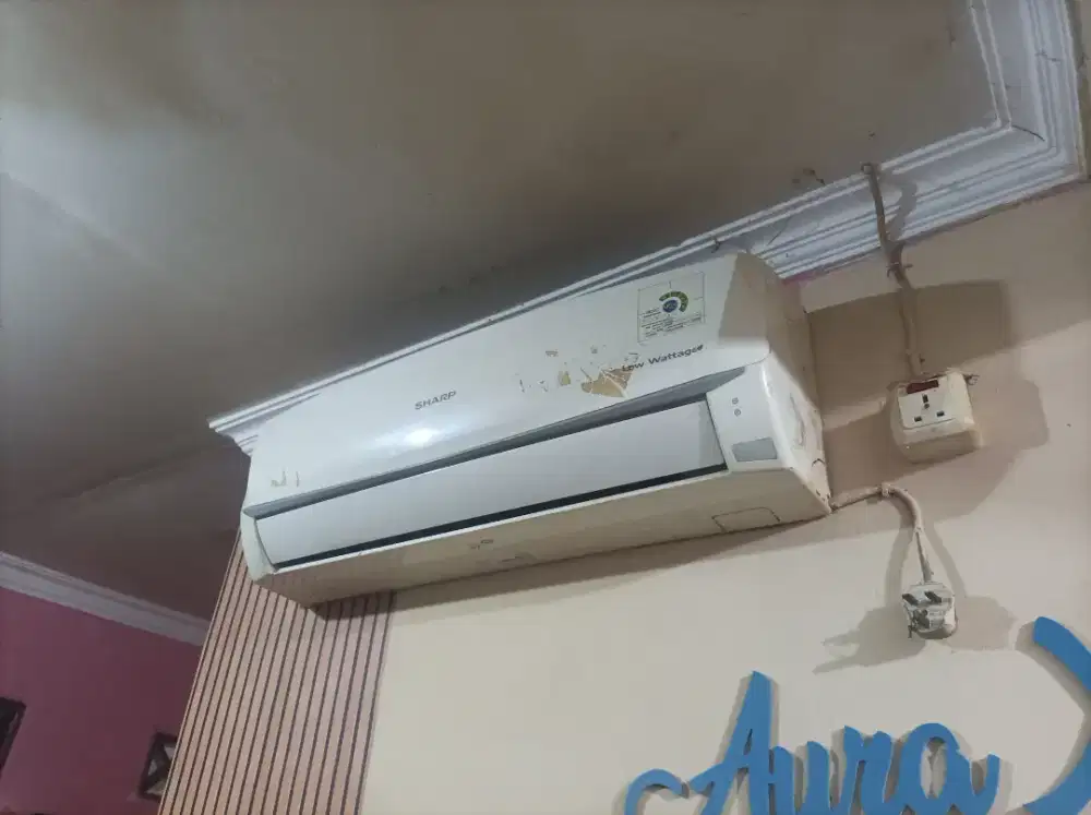 DIJUAL AC SHARP 1 PK SECOND MULUS