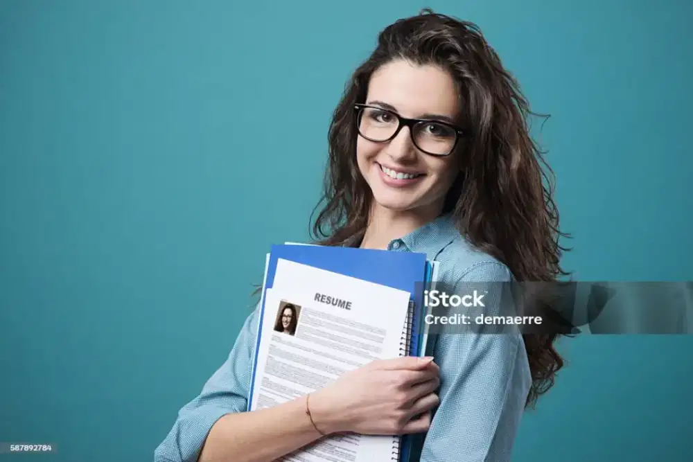 Sy sedang mencari pekerjaan paruh waktu..