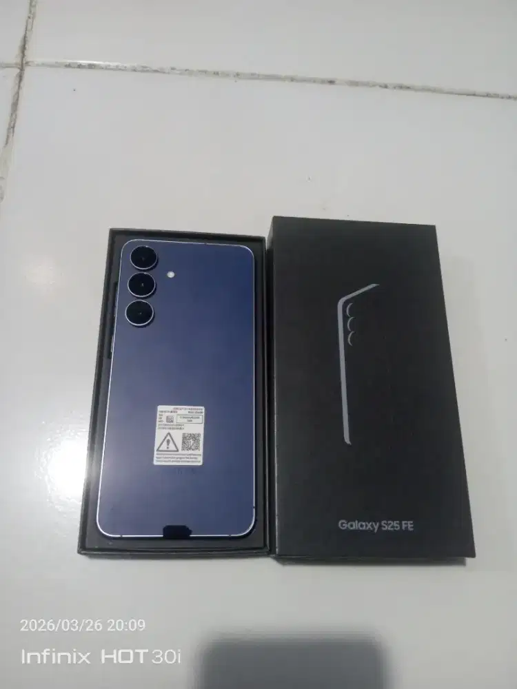 Hp Samsung s25 fe 8/256 open box