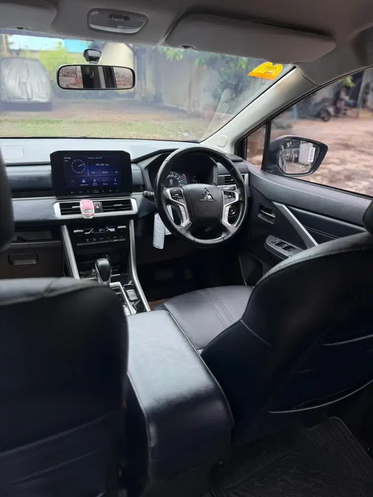 Xpander Cross A/T 2023 Low KM 20rb Tangan Pertama