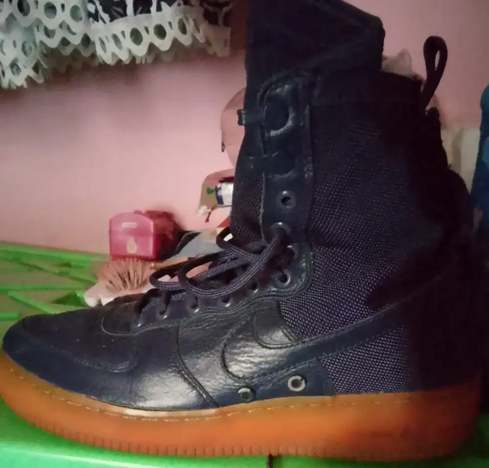 Dijual sepatu Nike SF Air Force 1 original