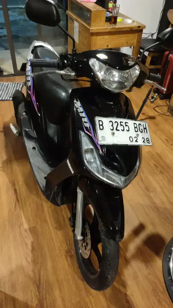 Mio smile 2011 hitam