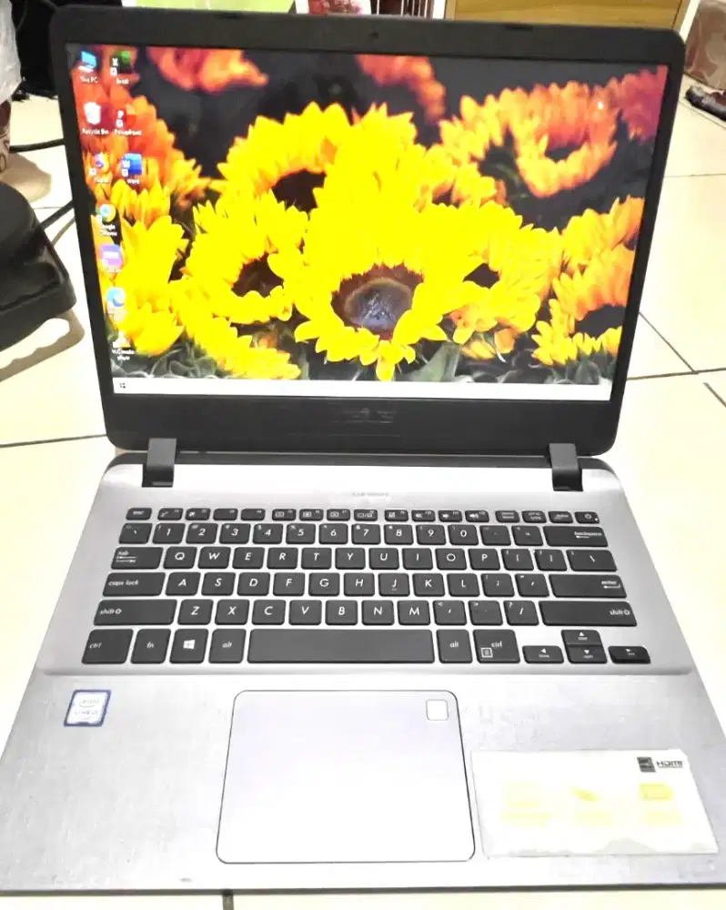 Laptop Asus pemakaian pribadi