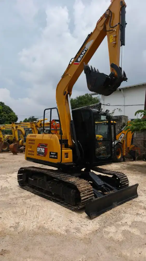 Excavator sany SY75 Tahun 2026